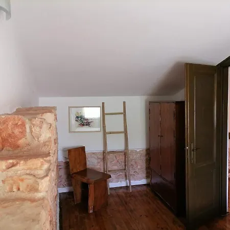 Ferienhaus Mala Kuca Sa Velikim Grijanim Bazenom Antonio Šišan