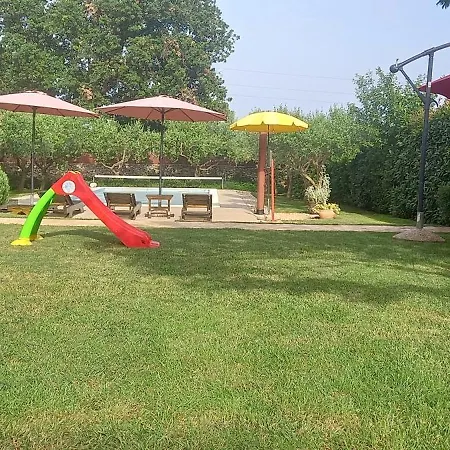Ferienhaus Mala Kuca Sa Velikim Grijanim Bazenom Antonio Šišan