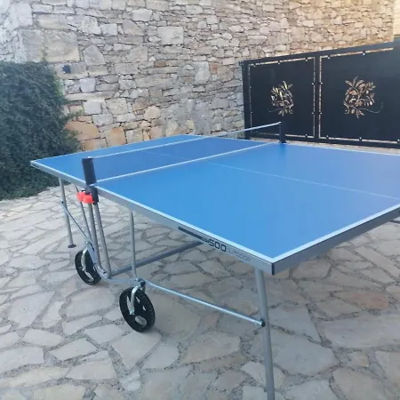 Mala Kuca Sa Velikim Grijanim Bazenom Antonio بيت للعطل Šišan