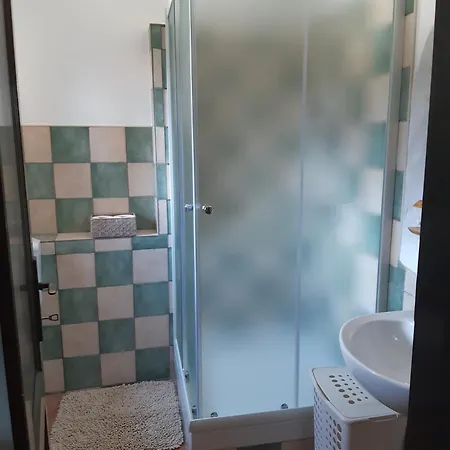 بيت للعطل Mala Kuca Sa Velikim Grijanim Bazenom Antonio